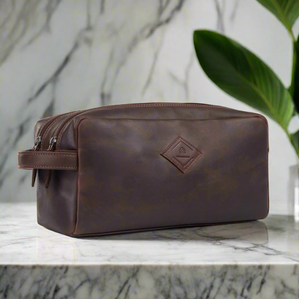 Large Leather Toiletry Bag - Eve