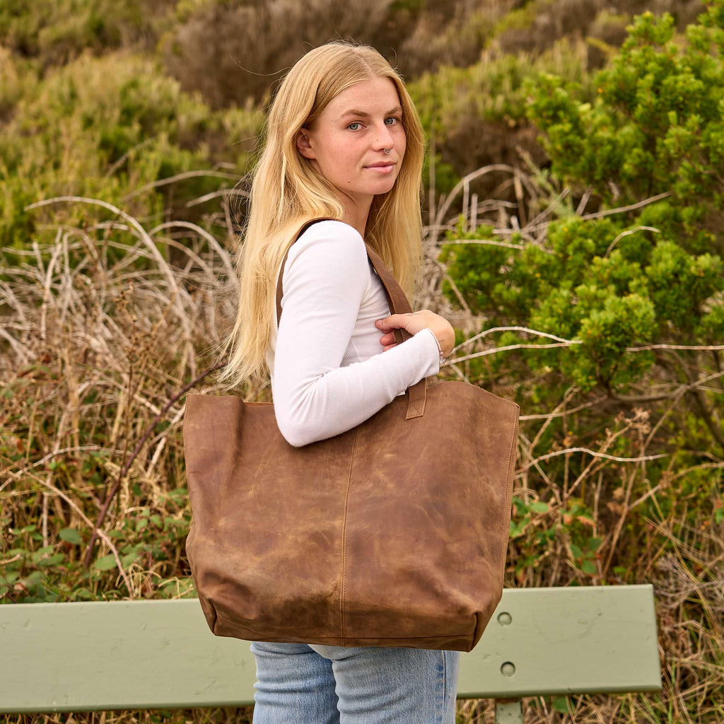 Vintage Brown Full-Grain Leather Tote Bag - Classic Everyday Carryall