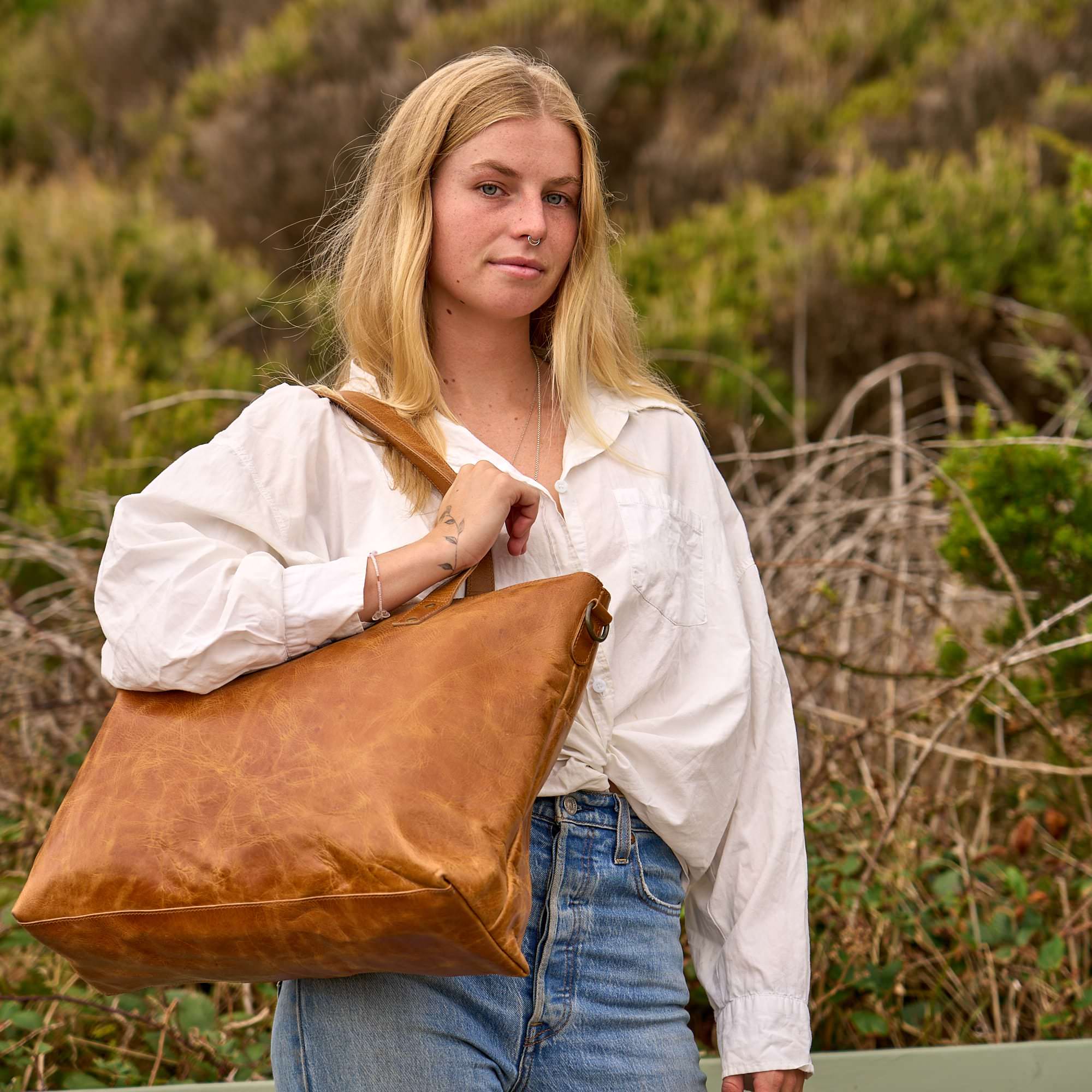 Large Vintage Brown Full-Grain Leather Tote Bag - Classic Everyday Carryall