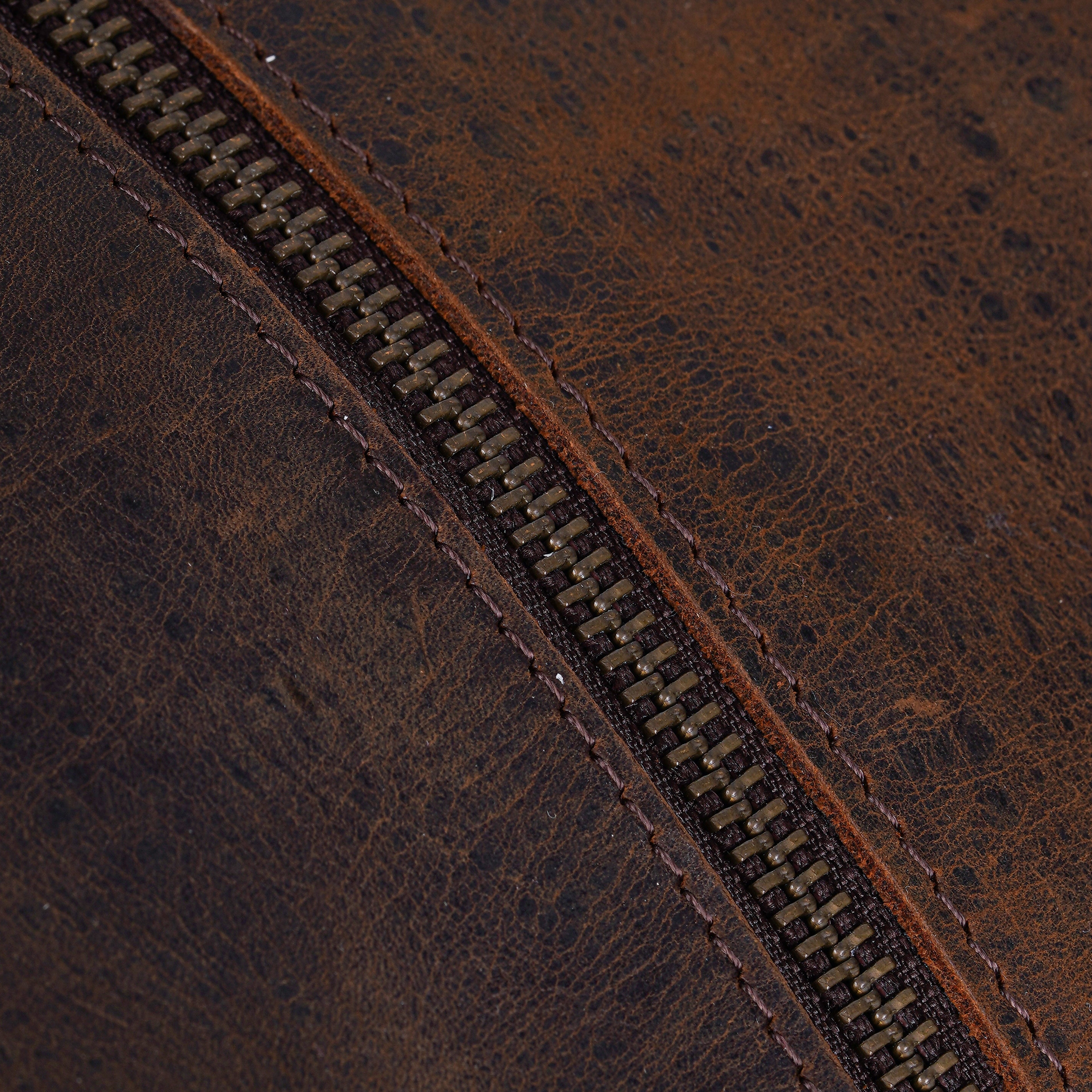 The Maverick - Cowhide Leather Weekender Bag for Bold Getaways