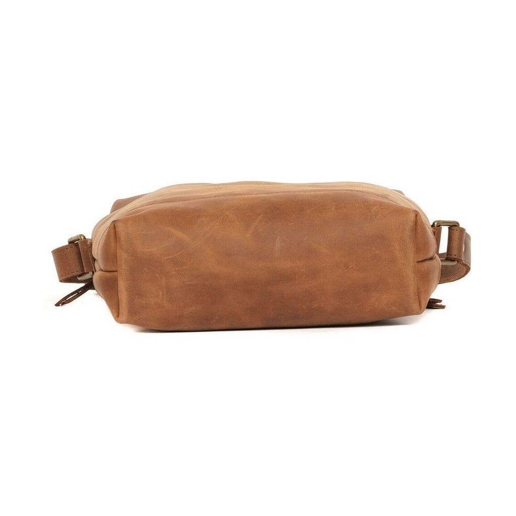 Wanderlust Essential Genuine Leather Messenger Bag
