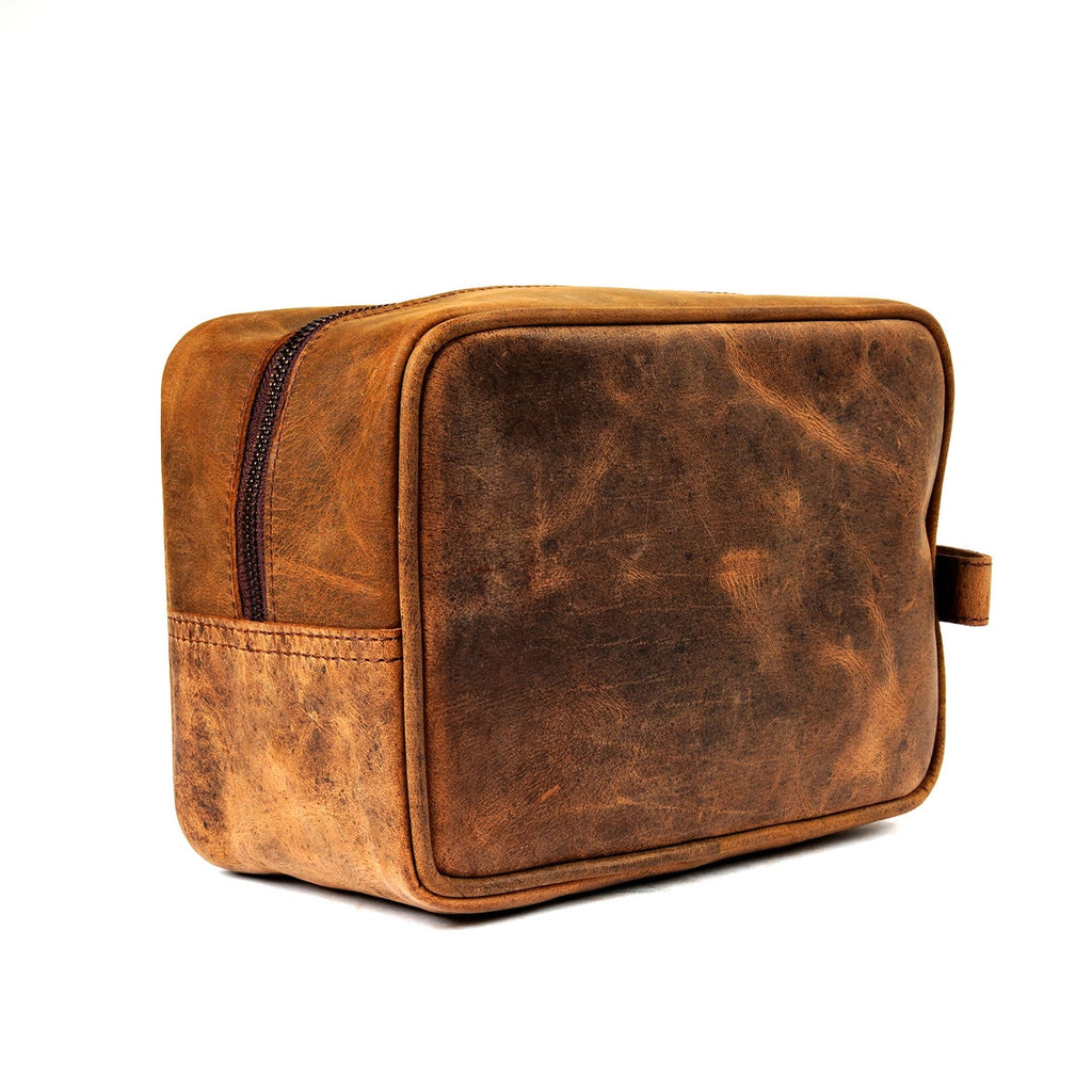 Rustic Groomsmen Essential Personalized Leather Dopp Kit